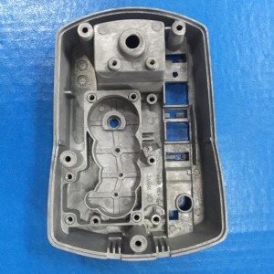 Piese automate de prelucrare a matrițelor din aluminiu
